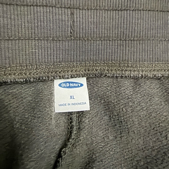 Old Navy Gray Leopard Print Joggers - Picture 3 of 3